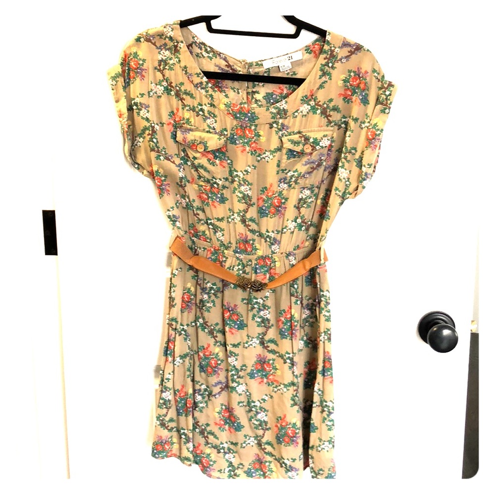 Lightweight Floral with Rose Clasp Belt